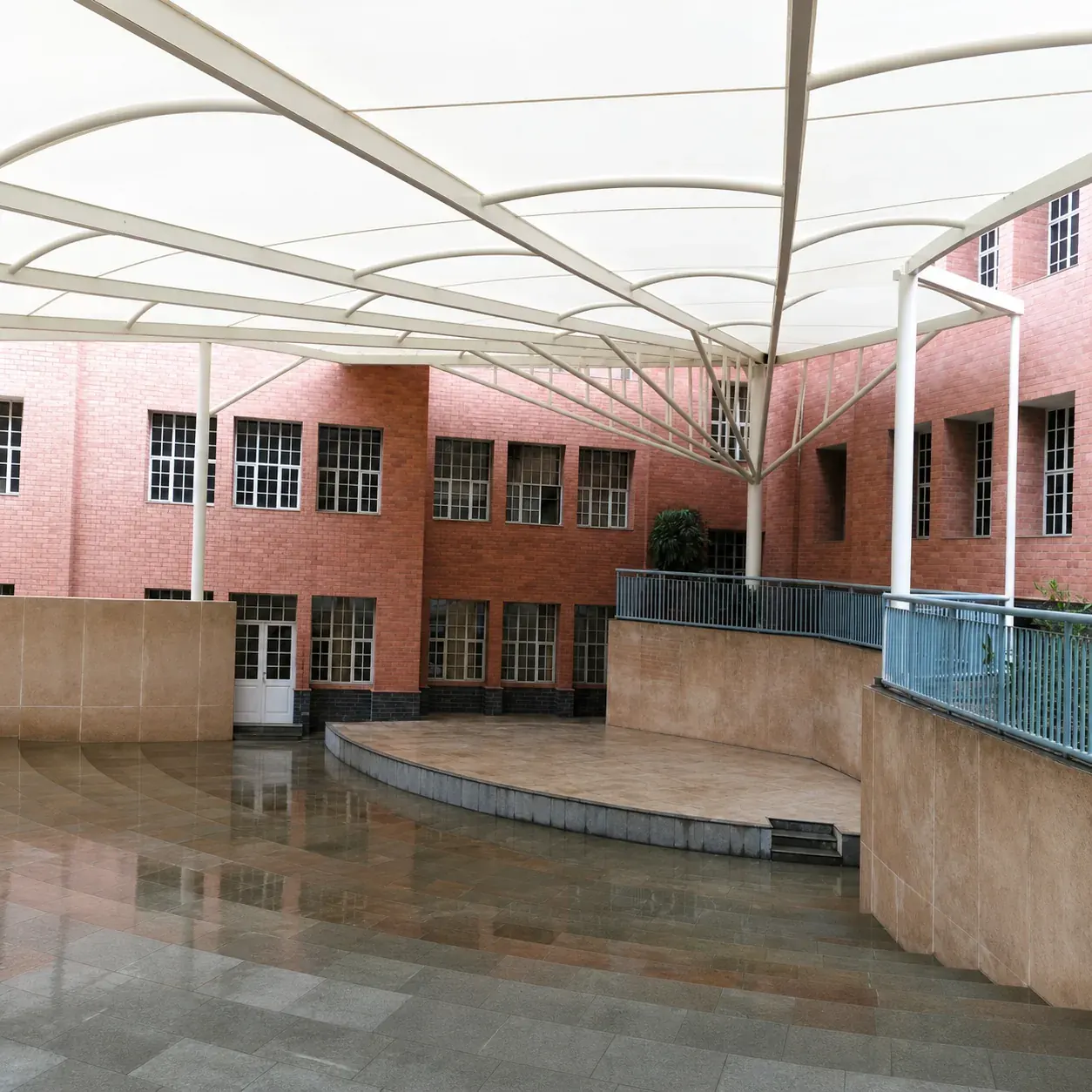 Auditorium & Stadium Tensile Roof
